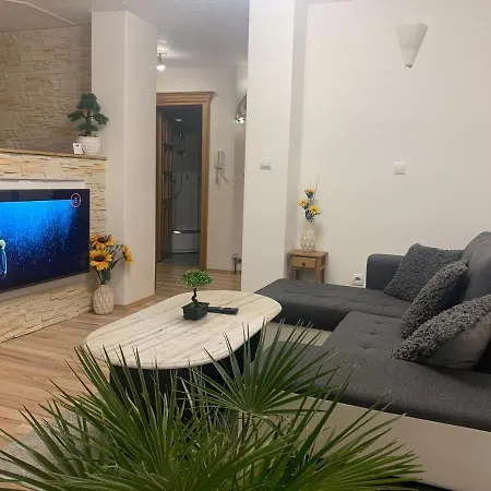 Apartmán Slunečnice s terasou Ceske Budejovice Exterior foto