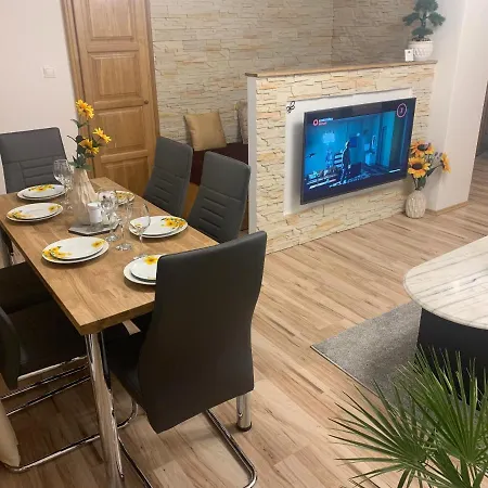 Apartmán Slunečnice s terasou Ceske Budejovice Exterior foto